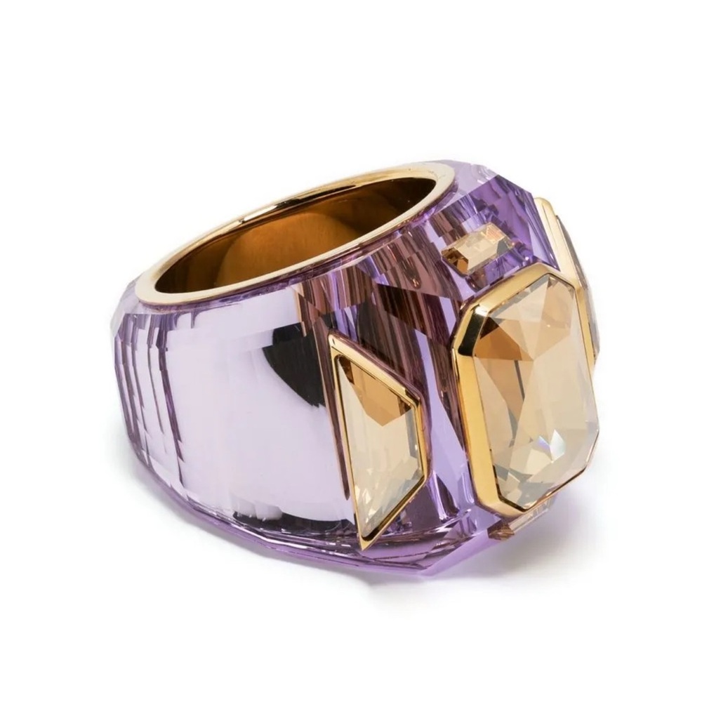 Swarovski
Chroma tone cocktail ring